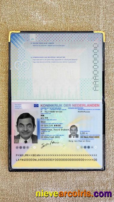 Netherlands passport (2014-present) photolook